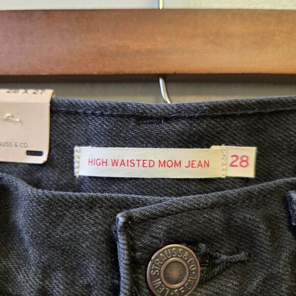 Levis Womens Grunge Emo High-Waisted Ribcage Ripped Mom Jeans Washed Black Size - Picture 9 of 11